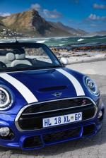 Mini Cooper S Cabrio 2018 года (ZA)